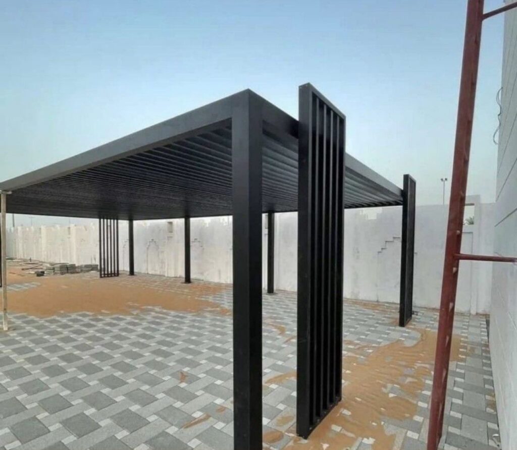 مظلات مواقف السيارات